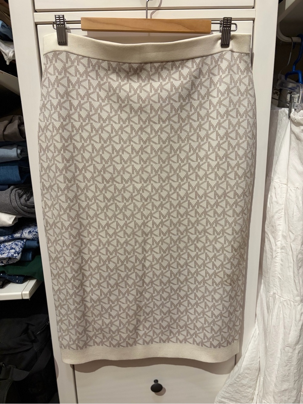 Michael Kors Cream Patterned Knit Pencil Skirt